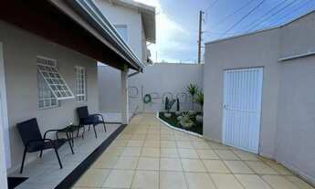 Imagem 2: Casa à venda em Paulínia, Jardim América, com 4 quartos, com 203.36 m²