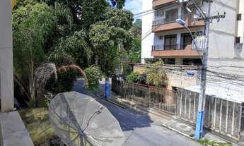 Imagem 2: Vendo Casa com 02 Pavimentos, Próximo ao Centro de São Gonçalo