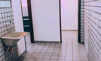 Imagem 6: Apartamento para aluguel e venda possui 60 metros quadrados com 2 quartos