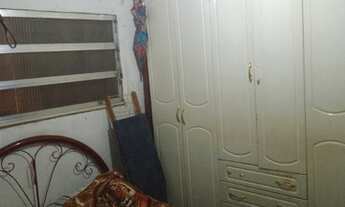 Imagem 2: 2 casas Casa com 4 dormitórios