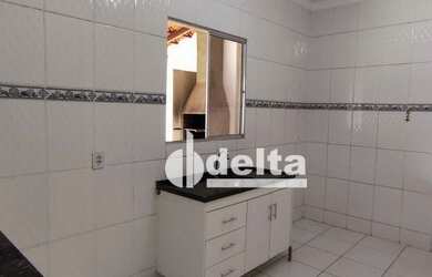 Imagem 7: Casa com 3 dormitórios à venda, 150 m² por R$ 370.000,00 - Jardim Holanda - Uberlândia/MG