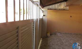 Imagem 2: Sobrado para venda com 131 metros quadrados com 3 quartos em São Jorge - Santos - São Paul