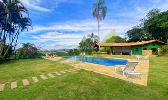 Imagem: Linda Chácara à Venda em Condomínio Fechado