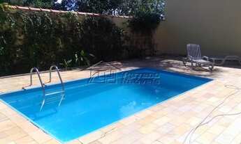 Imagem: Bela casa em condomínio fechado. Estilo