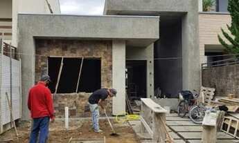 Imagem 2: Casa em Hípica Casa com 3 dormitórios