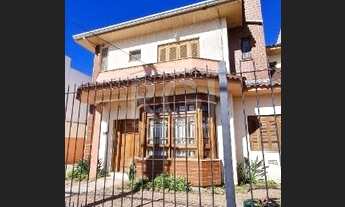 Imagem 2: Porto Alegre - Casa Padrão - Hípica