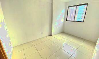 Imagem 2: Apartamento para venda possui 45 metros quadrados com 2 quartos em Torre - Recife - PE