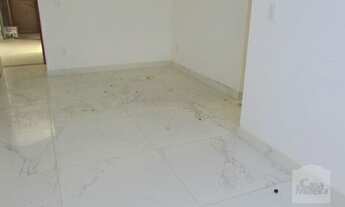 Imagem 3: Apartamento à Venda - Cabral, 2 Quartos, 58 m²