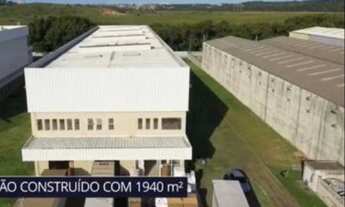 Imagem 4: GALPÃO COM 1710 METROS COM 2 DOCAS E PORTA PALLETS