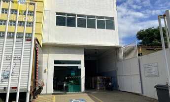 Imagem 3: Prédio comercial em Jacaraípe com elevador