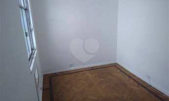 Imagem 7: Apartamento para aluguel possui 53 metros quadrados com 2 quartos em Tijuca - Rio de Janei