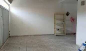 Imagem 7: Aluga-se bela casa com projetados/porcelanato/3 quartos