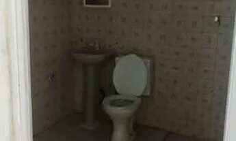 Imagem 2: Casa na rua principal