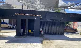 Imagem 5: Terreno comercial de esquina e murado