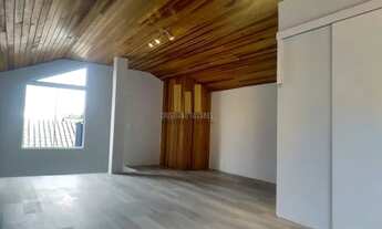 Imagem 5: Casa Averbada no Bairro Bom Retiro Com Três Quartos