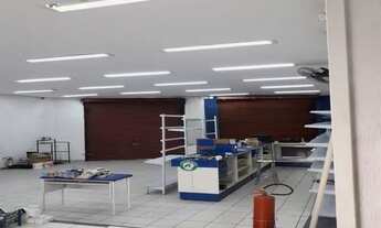 Imagem 7: Salão 150m² + Banheiro