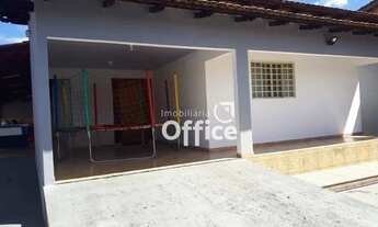 Imagem: Casa à venda, 250 m² por R$ 420.000,00