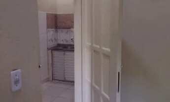 Imagem 11: ALUGO kitnet apto CaSAL sem Filhos Não paga energia e nem água