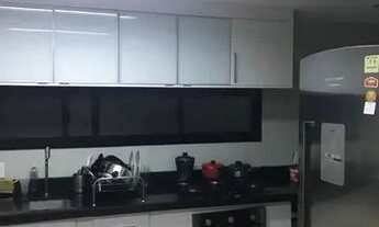 Imagem 7: Apartamento para aluguel possui 208 metros quadrados com 3 quartos em Petrópolis - Natal