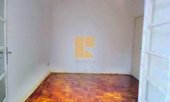 Imagem 5: Apartamento de dois dormitórios,quintal,despensa,em predinho baixo no bom retiro