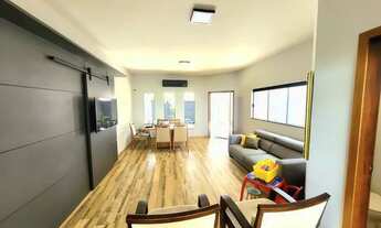 Imagem 6: Belíssima casa térrea no centro - Imóvel semi novo todo reformado e com 3 suítes