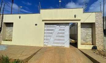 Imagem 1: Aluga-se casa com três quartos no Residencial Cidade Jardim, Parauapebas-PA