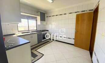 Imagem 2: Apartamento à venda, 111 m² por R$ 350.000,00 - Antônio Fernandes - Anápolis/GO