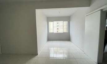 Imagem 4: Amplo apartamento na Aveniza Nazaré com 3 quartos, nascente, apto para financiar - bairro