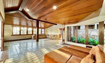 Imagem 2: Casa á venda no bairro Mangabeiras