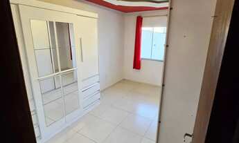 Imagem 2: Apartamento semi mobiliado com 2 dormitórios e 1 vaga no Santa Regina em Camboriú/SC