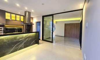 Imagem 4: Casa para venda em Real Sul de 200.00m² com 3 Quartos, 3 Suites e 4 Garagens