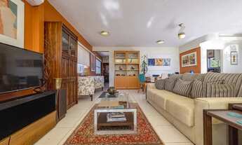 Imagem 7: Imóvel para venda possui 297 metros quadrados com 5 quartos em Canasvieiras - Florianópoli