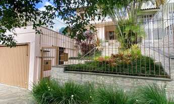 Imagem 2: Excelnte casa com 4 dormitórios na 4 vagas!