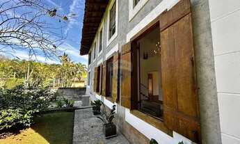 Imagem 4: Casa de Luxo à Beira-Mar em Ilhabela