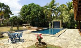 Imagem: Casa térrea de 600m² com 04 quartos sendo