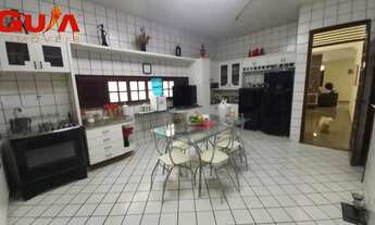 Imagem 7: Oportunidade Única: Casa Espaçosa e Aconchegante no Bairro Parque Manibura!