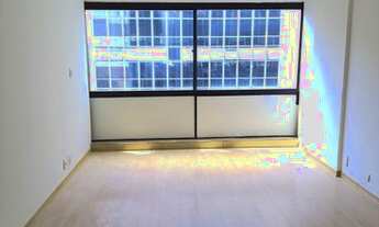 Imagem 4: Sala comercial com 30 m² em frente a estação do VLT e metrô Carioca