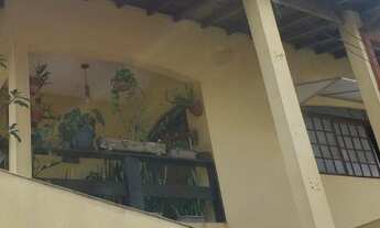 Imagem 3: Casa de 180m² com piscina