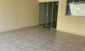 Imagem 4: Casa em frente Bosque José Eduardo Nascimento na Região Leste a 13 minutos da UFG com 3 q