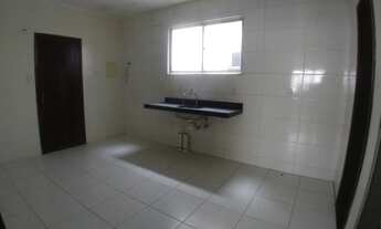 Imagem 6: Apartamento com tres quartos segundo andar com 121mts