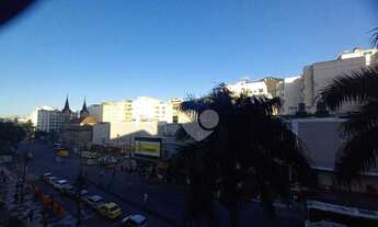 Imagem 4: Tijuca, Frente, vista livre, Sol matinal: Sala, 3 quartos, 3 banheiros, sendo um suite, de