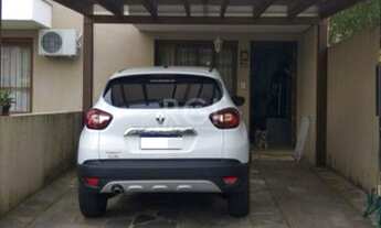 Imagem 2: Porto Alegre - Casa Padrão - Hípica