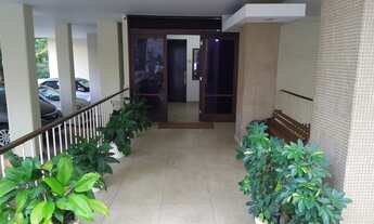 Imagem 2: Botafogo, quarto e sala com vaga de garagem a uma quadro do Colégio Santo Inácio