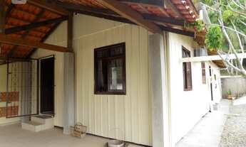 Imagem 2: São 3 Casas no mesmo terreno, bem próximo do Colégio Alfa Castelo e Cooper Omino!!