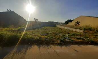 Imagem 2: 360m2 Terreno / lote com venda por R$105.000