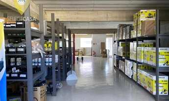 Imagem 5: Prédio comercial em Jacaraípe com elevador