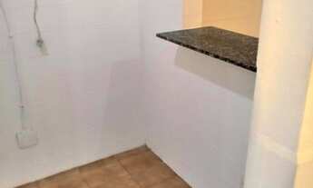 Imagem 5: Apartamento de quarto e sala, com 40 m2, com área externa de 30m2. Muito espaçoso!