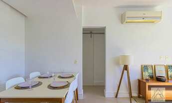 Imagem 3: Apartamento para venda possui 75 metros quadrados com 2 quartos em Lagoa - Rio de Janeiro