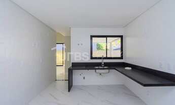 Imagem 6: Casa de condomínio térrea para venda tem 243 metros quadrados com 4 quartos