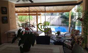 Imagem 3: Venda- Casa com 4 dormitórios em Condomínio Residencial